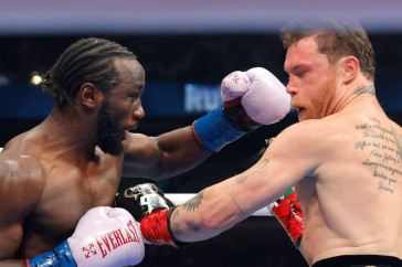 Фотография к новости: Канело проиграл Кроуфорду в Лас-Вегасе: итоги боя