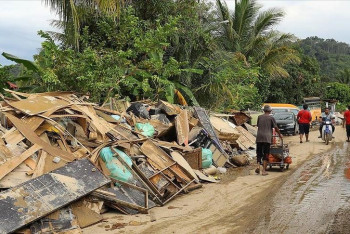 Фотография к новости: В Малайзии ливни и наводнения унесли жизни 12 человек