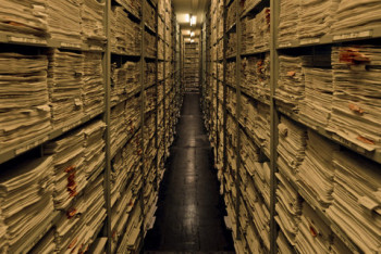 Фотография к новости: Архивы Казахстана почти полностью забиты