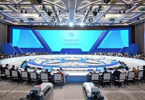 Фотография к новости: Важная тема LIVE: Как Съезд религий отвечает на глобальные вызовы современности