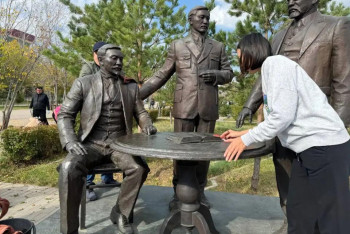 Фотография к новости: "Таза Қазақстан": в Астане запустили эконеделю по благоустройству памятников