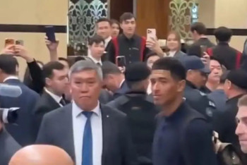 Фотография к новости: "Забронировали всё": что происходит в алматинском отеле, где остановился "Реал"