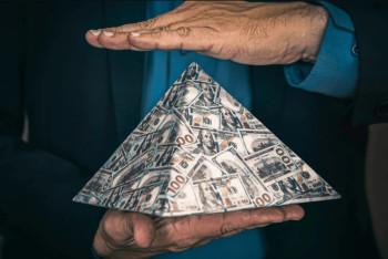 Фотография к новости: В Алматы раскрыта финпирамида "Boxy Wealth": пострадали более 180 человек