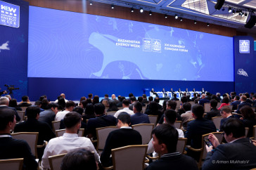 Фотография к новости: KEW-2025: Два главных направления для развития энергетики Казахстана