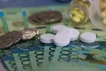 Фотография к новости: Средняя заработная плата врачей в Казахстане увеличилась почти в 3 раза