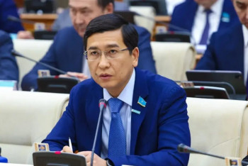 Фотография к новости: Закон должен защищать не застройщиков и толстосумов – Аймагамбетов о Строительном кодексе