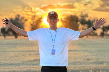 Фотография к новости: Как фермер из Костанайской области построил автономное хозяйство и внедрил "цифру" в степи