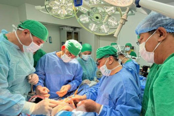 Фотография к новости: В Туркестанской области сын стал донором печени для своего отца