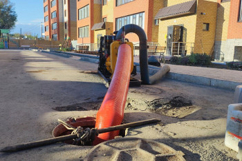 Фотография к новости: Как на канализационной "бомбе": авария в одном ЖК Семея вскрыла масштабные градостроительные нарушения