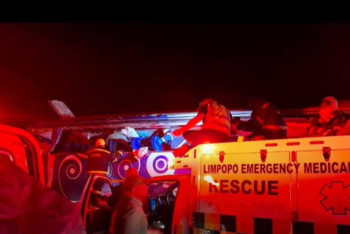 Фотография к новости: В ЮАР автобус сорвался с дороги — погибли более 40 человек