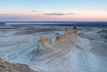 Фотография к новости: Канал BBC показал мангистауские пейзажи Казахстана