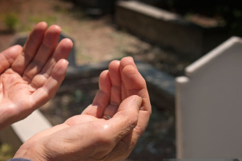 Фотография к новости: Похоронный бизнес в Казахстане теряет обороты: смертность снизилась