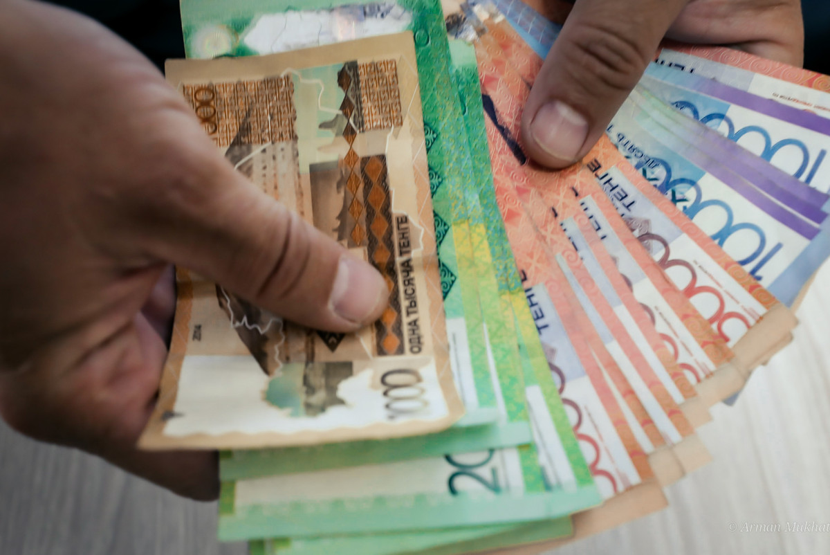  Арман Мухатов