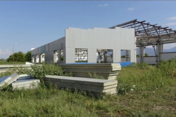 Фотография к новости: 2 млрд на спорткомплексы и водопроводы похищены: депутат и застройщик под следствием