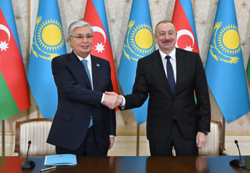 Фотография к новости: Казахстан и Азербайджан на пути к $1 млрд: что принесёт визит Алиева в Астану