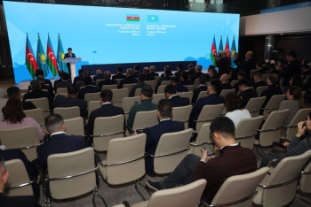 Фотография к новости: Казахстан и Азербайджан подписали 16 меморандумов