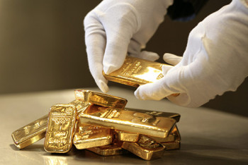 Фотография к новости: Золото пережило крупнейшее падение с 2020 года