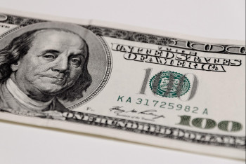 Фотография к новости: Тенге удерживает позиции: курс доллара почти не изменился