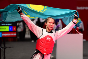 Фотография к новости: Казахстанская таеквондистка завоевала "золото" на Азиатских играх в Бахрейне