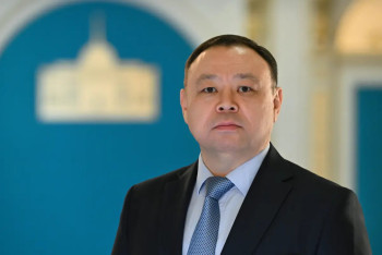 Фотография к новости: Абзал Нукенов освобожден от должности заведующего Отделом внутренней политики АП