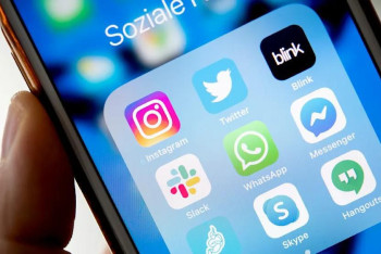 Фотография к новости: ЕС отказался от обязательной проверки личных чатов в мессенджерах