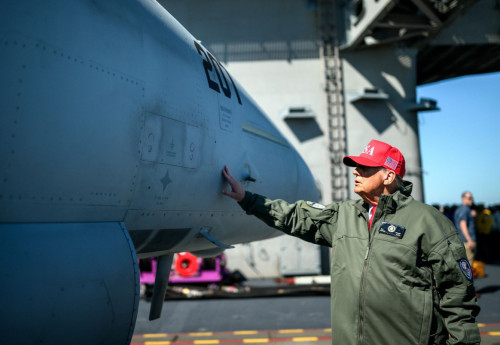 Фотография к новости: Проверка на страх: зачем США и Иран одновременно решили напомнить о ядерной мощи