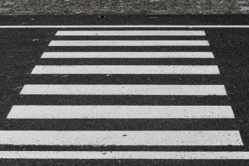 Фотография к новости: В Шымкенте 6-летний мальчик погиб под колесами машины на пешеходном переходе