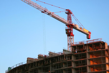 Фотография к новости: 28 млн тенге штрафов: в Алматинской области выявлены десятки нарушений на стройках