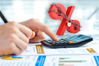 Фотография к новости: Мажилисмен выступил за усиление контроля над выдачей кредитов