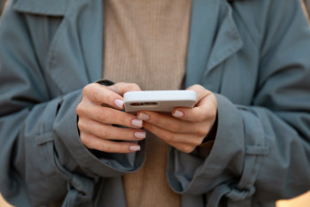 Фотография к новости: Казахстанцы смогут писать SMS даже вне зоны сети