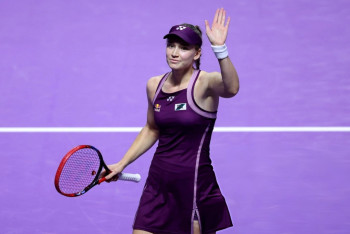 Фотография к новости: Токаев поздравил Елену Рыбакину с победой на Итоговом турнире WTA