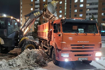 Фотография к новости: В Астане ночью задействуют более 1200 единиц спецтехники для уборки снега