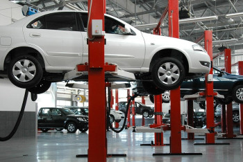 Фотография к новости: Автосервисы на пике: Рынок техобслуживания в Казахстане побил рекорд по доходам