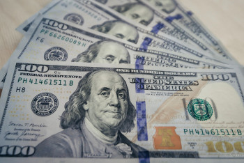 Фотография к новости: В Караганде задержали мужчину, требовавшего у бизнесвумен 700 тысяч долларов