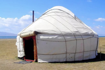 Фотография к новости: В Актау пытались купить юрты в 3–4 раза дороже рыночной цены