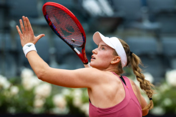 Фотография к новости: Елена Рыбакина попала в Книгу рекордов Гиннесса