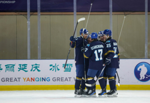 Фотография к новости: Казахстан защитил титул чемпиона Азии по хоккею