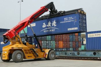 Фотография к новости: Казахстан запустит крупные логистические центры на границе с Узбекистаном и Китаем