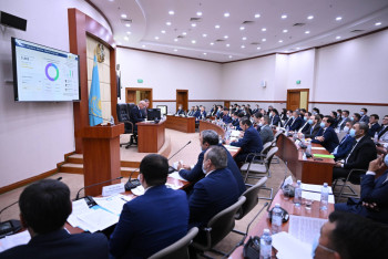 Фотография к новости: Мажилис одобрил обновлённые правила для банков, МФО и крипторынка