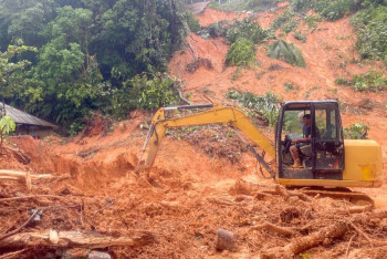 Фотография к новости: Количество жертв наводнения в Индонезии увеличилось до 29