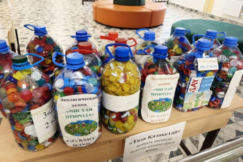 Фотография к новости: Школьники Астаны собирают тысячи крышек, чтобы спасти детские жизни