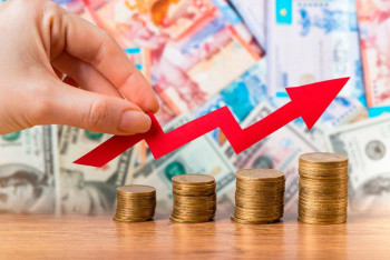 Фотография к новости: Курс на жесткость: как рекордная ставка Нацбанка влияет на инфляцию и тенге