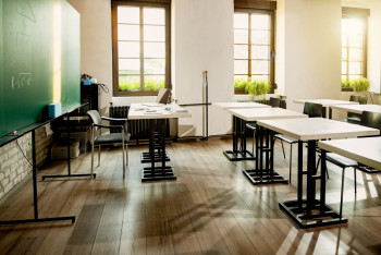 Фотография к новости: 19 млрд тенге направлены на долги и зарплаты учителей частных школ Казахстана