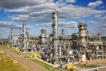 Фотография к новости: Цена нефти под угрозой: Как снижение котировок повлияет на экономику Казахстана