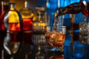 Фотография к новости: Казахстан пьет меньше соседей, но производит больше алкоголя