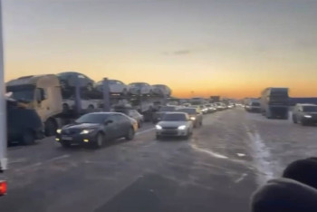 Фотография к новости: Более 1,5 тысячи автомобилей скопилось на трассах Актюбинской области