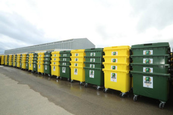 Фотография к новости: В Актау установят 2 100 контейнеров европейского стандарта для вывоза мусора