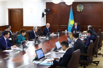 Фотография к новости: Бектенов назвал три региона, в которых не снижается инфляция