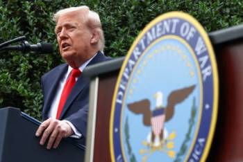 Фотография к новости: Трамп подписал оборонный бюджет США почти на триллион долларов