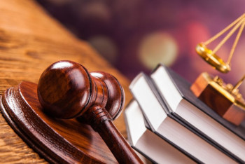 Фотография к новости: В Шымкенте суд лишил лицензий 12 частных судебных исполнителей